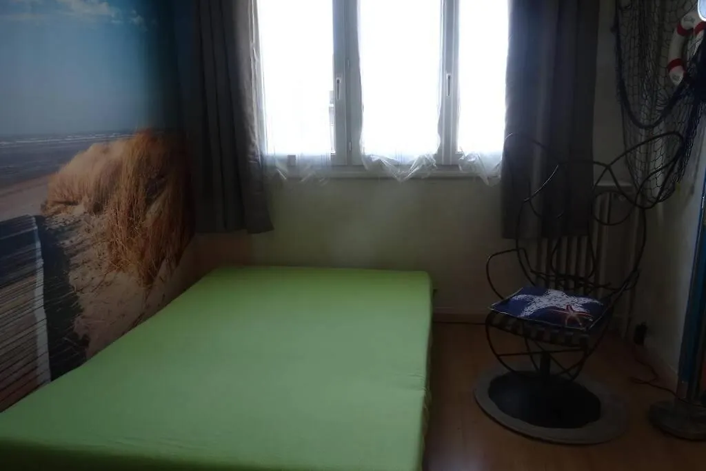 Appartement Petit nid douillet , calme avec vue sur le parc à Privas 0*,  France