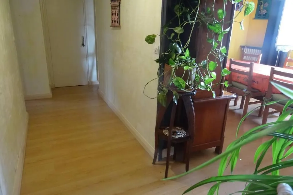 Appartement Petit nid douillet , calme avec vue sur le parc à Privas