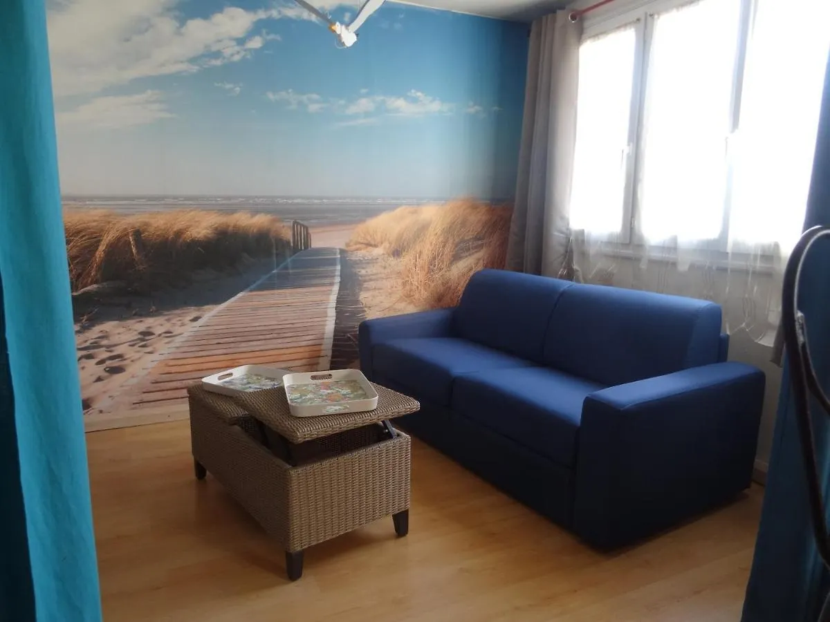 Appartement Petit nid douillet , calme avec vue sur le parc à Privas France