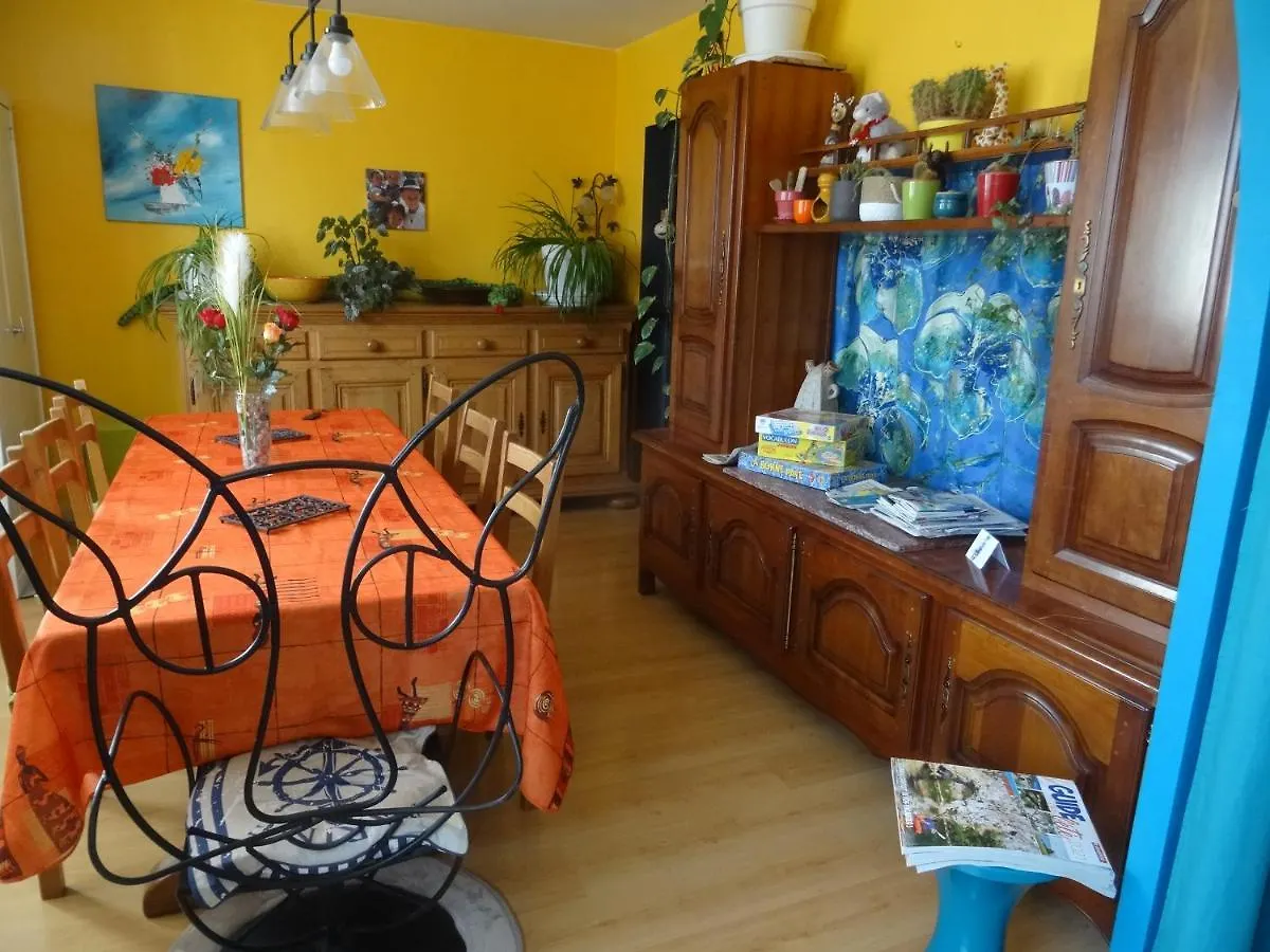 Appartement Petit nid douillet , calme avec vue sur le parc à Privas 0*,  France